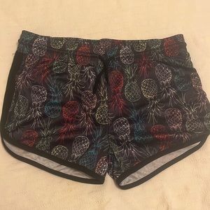 Pineapple 🍍 running 🏃‍♀️ shorts 🩳 Hawaii